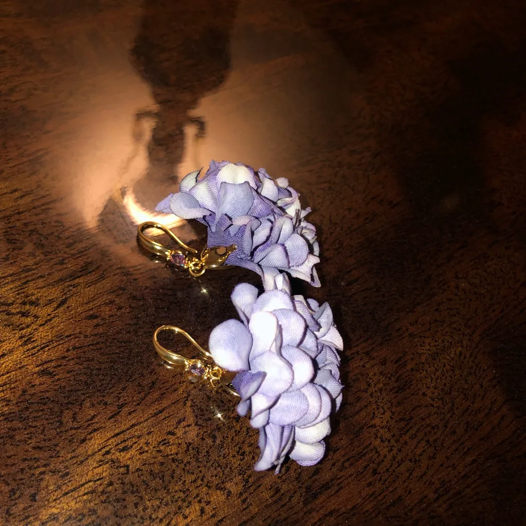 Beautiful Purple Carnation Flower Earrings w/ Purple Crystal - Image 4