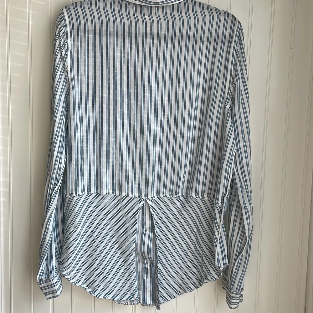 LUCKY BRAND women’s long sleeve button up soft vertical stripe split back size S - Image 5