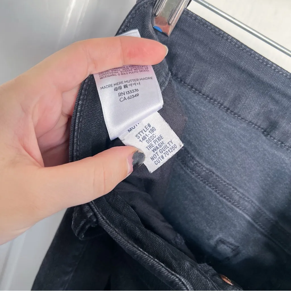 MOTHER • The Pixie skinny jeans in Not Guilty faded black button fly ankle Size 29 - Image 9