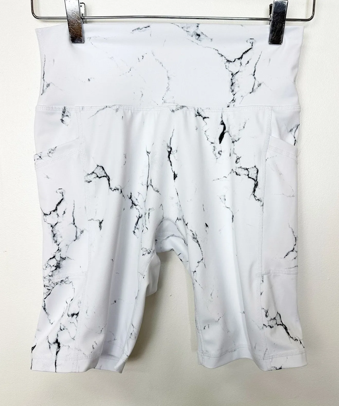 Like New BuffBunny Marble Size M Seamless Pocket Biker 8” Inseam Shorts - Image 1