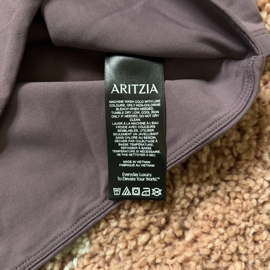 Aritzia Babaton Original Contour Squareneck Longsleeve Crop Top Women’s Size L - Image 6