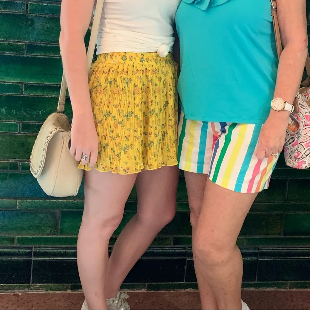 Chelsea and Violet Yellow Floral Pleated High Waisted Shorts - Image 7