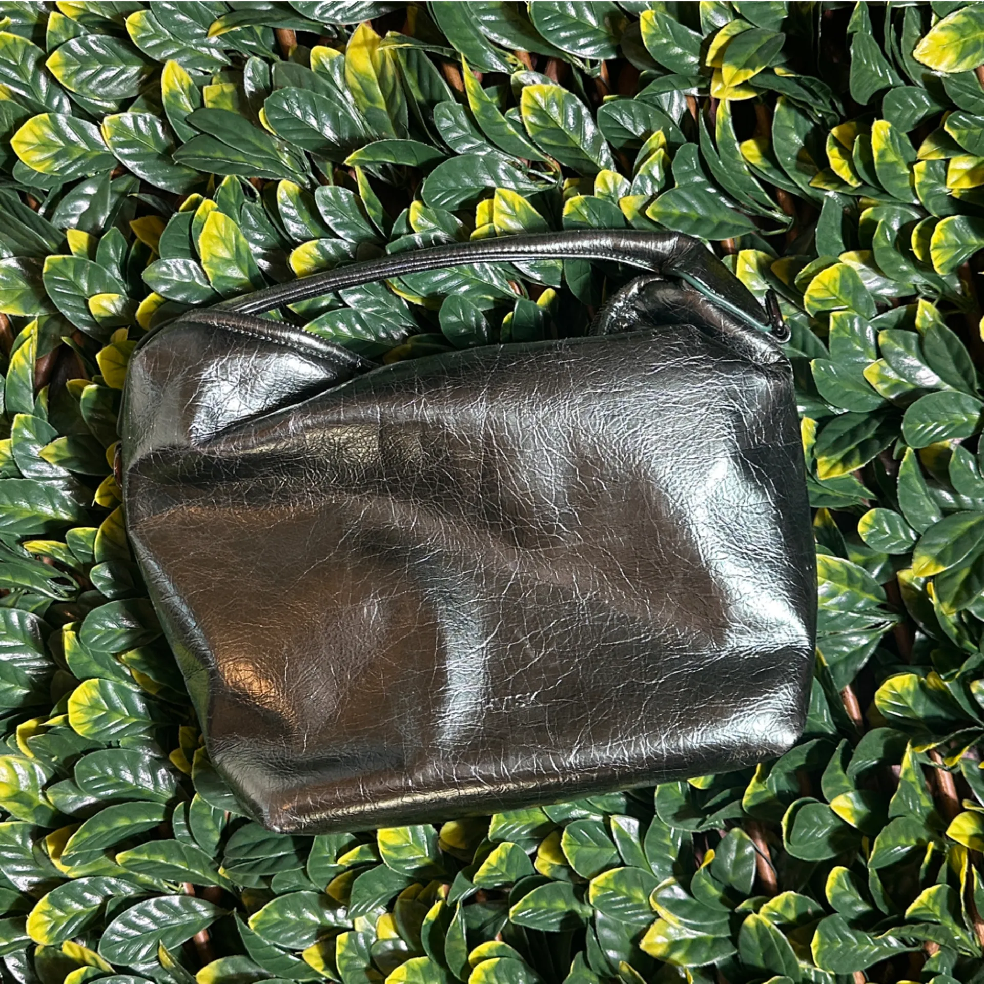 HVISK Green Metallic Handbag - Image 2