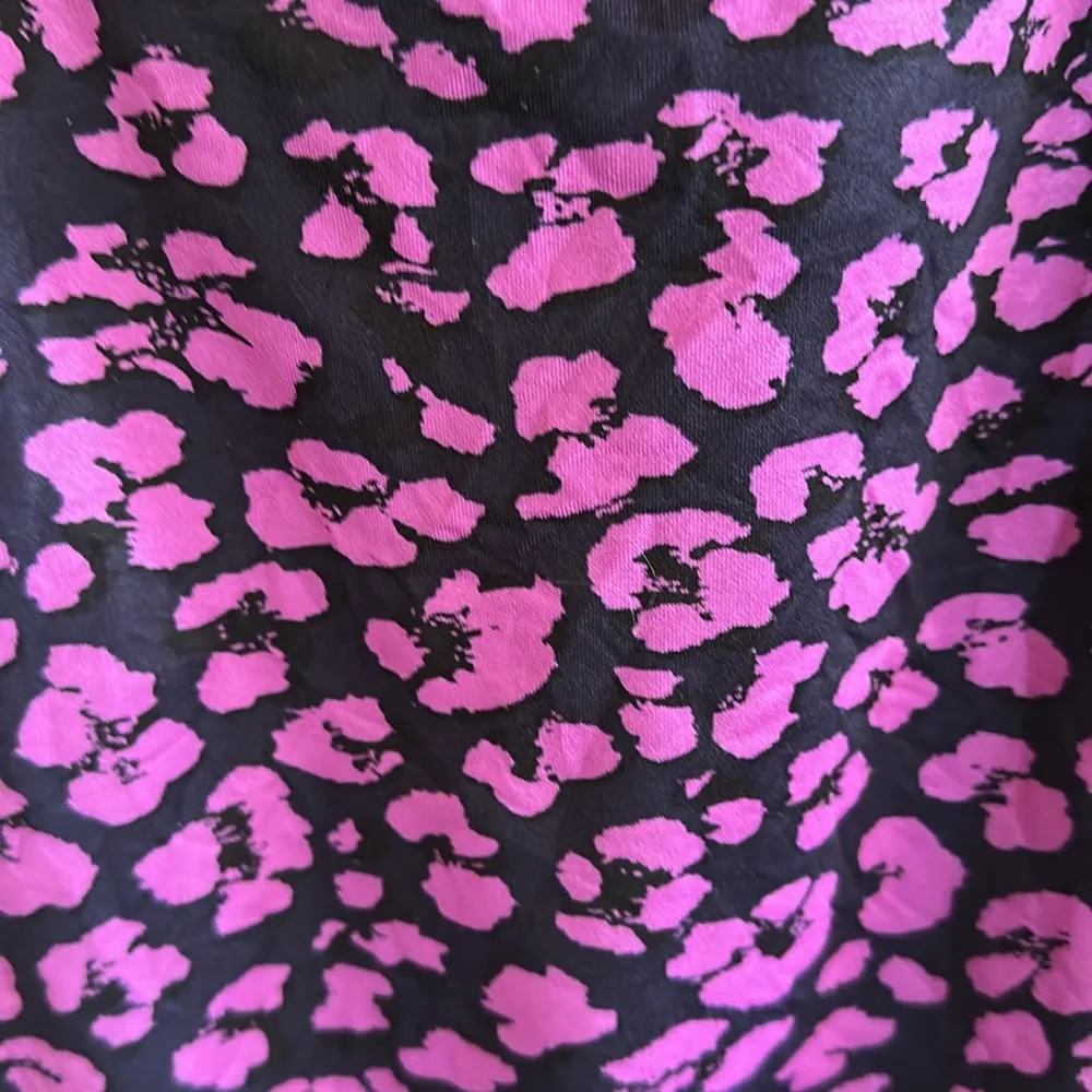 LuLuLemon Barre None Tank Mini Cherry Cheetah & Ultra Violet Blue - Image 4