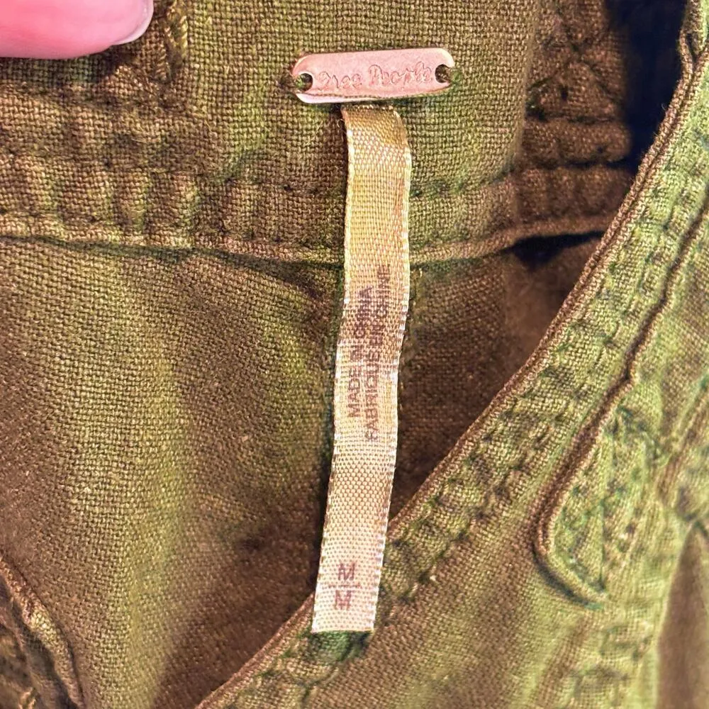 Free People Green Linen Blend Expedition Shortalls - size Medium - Image 4