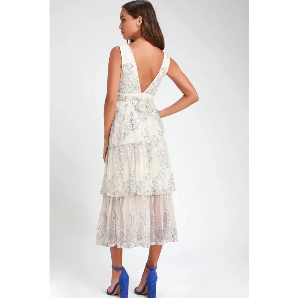 Lulus | Viviana Midi Dress - Image 3