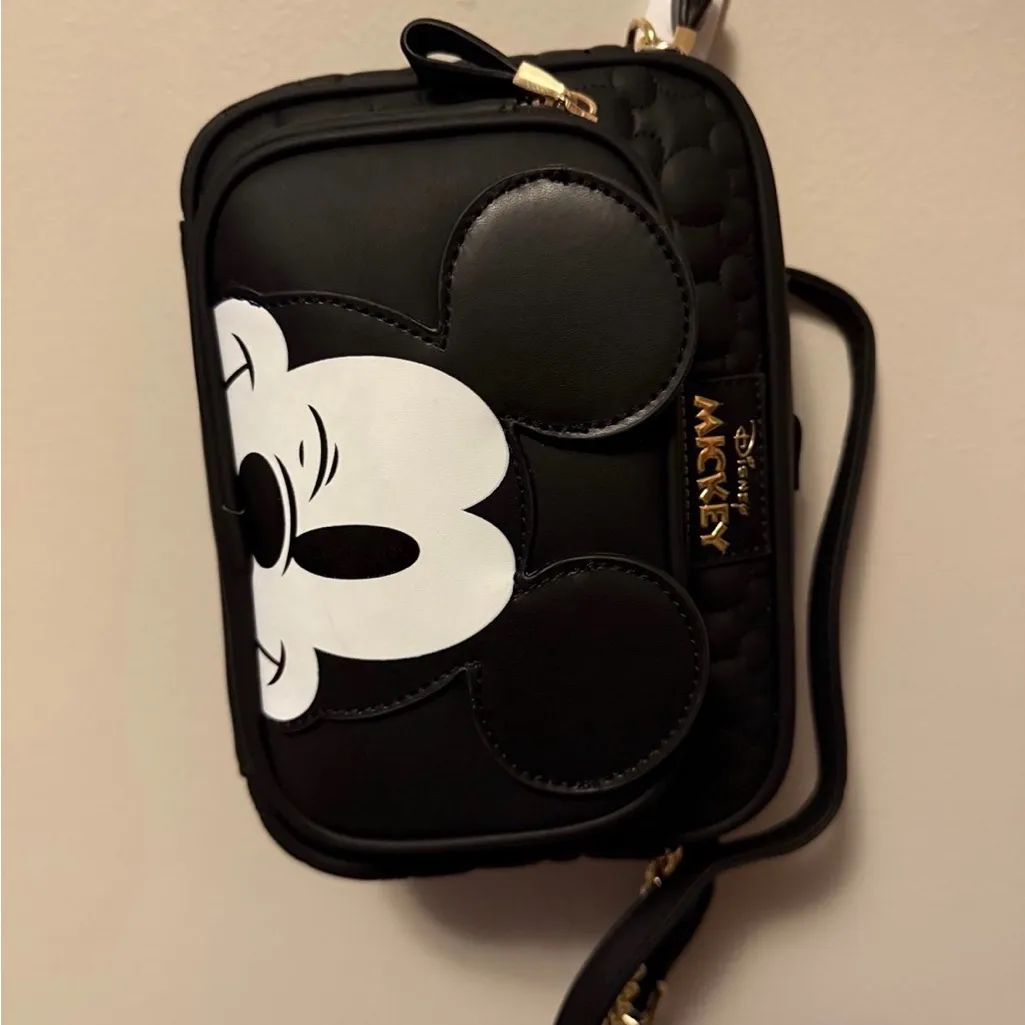 Disney Mickey Mouse Winking Black Collection – Complete 5-Piece Set - Image 2