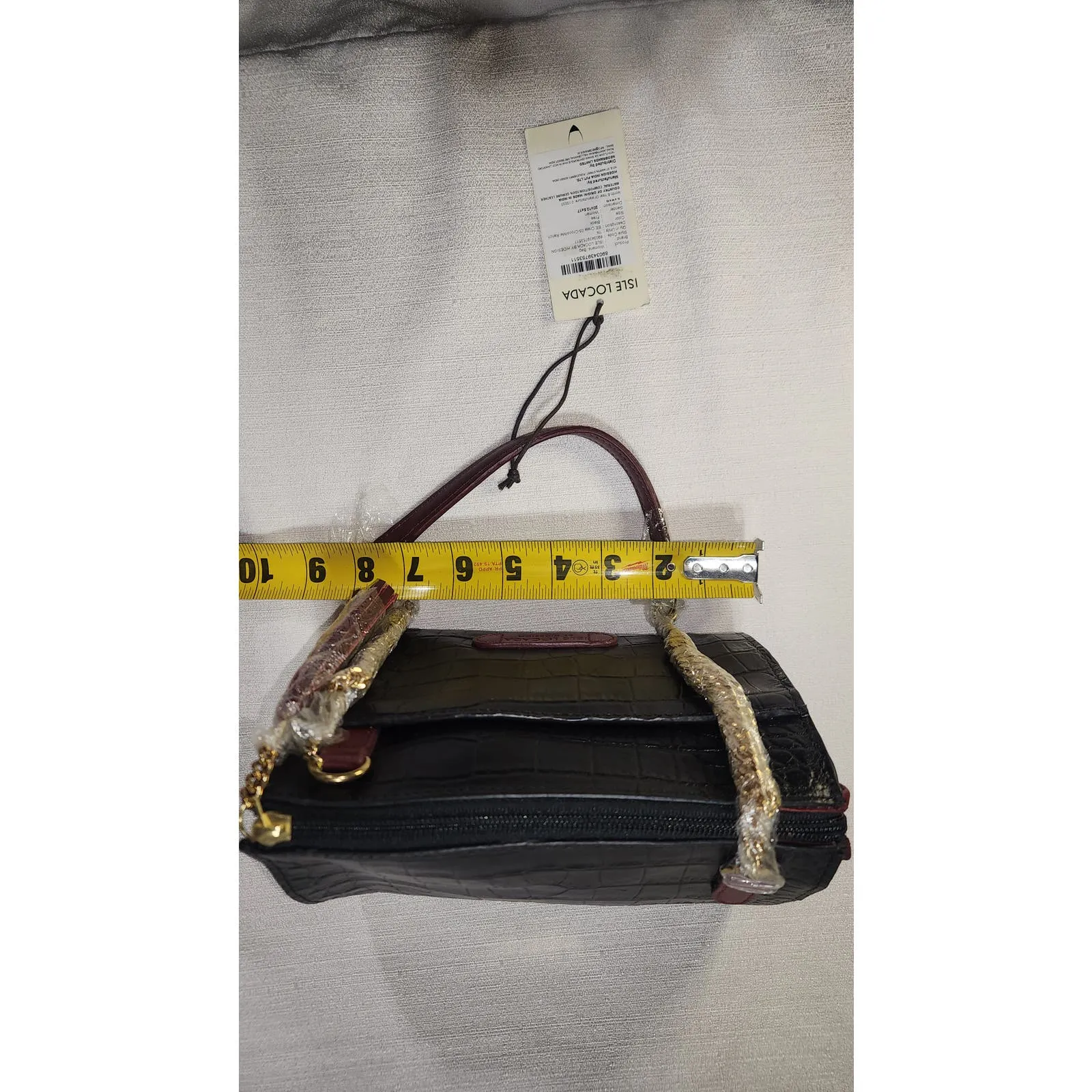 Isle Locada by Hidesign Women's light weigh crossbody handbag sling Black - Image 7