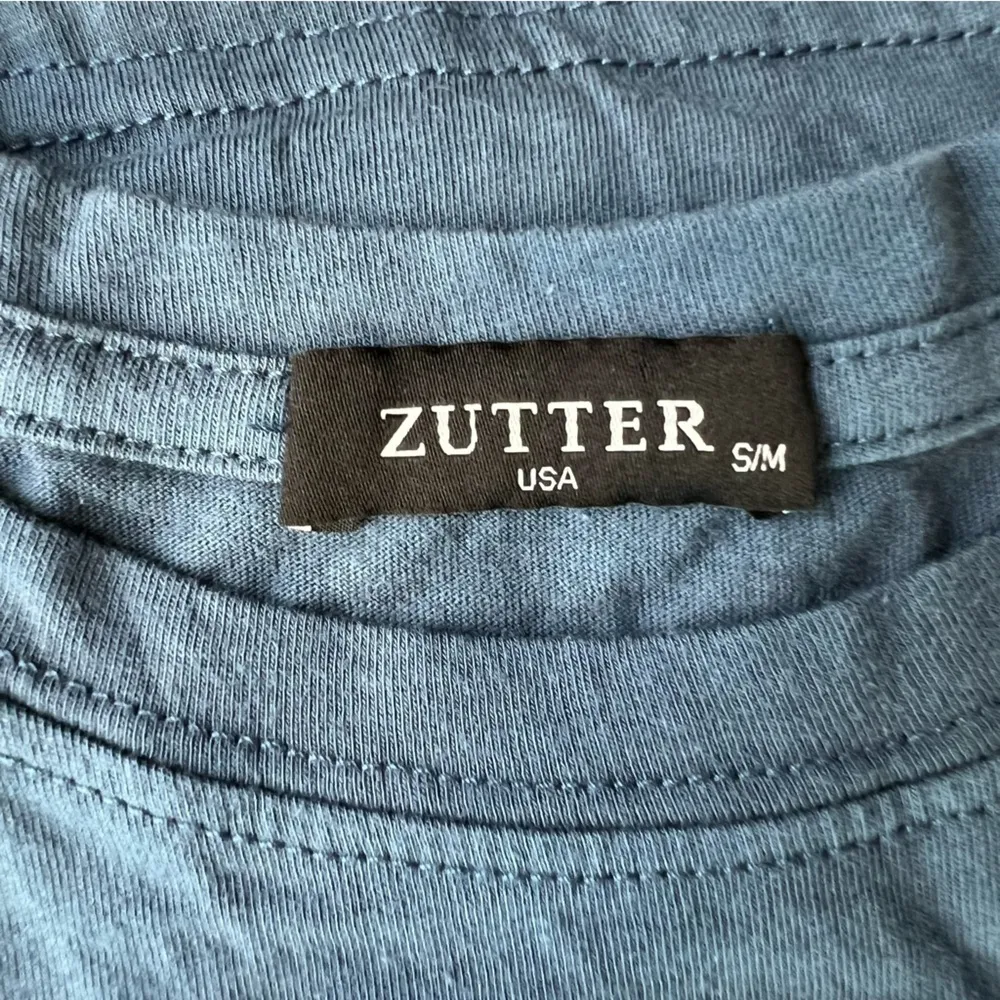 Zutter Long sleeve t shirt with vintage smiley face graphic tee small/medium Blue Size undefined - Image 5