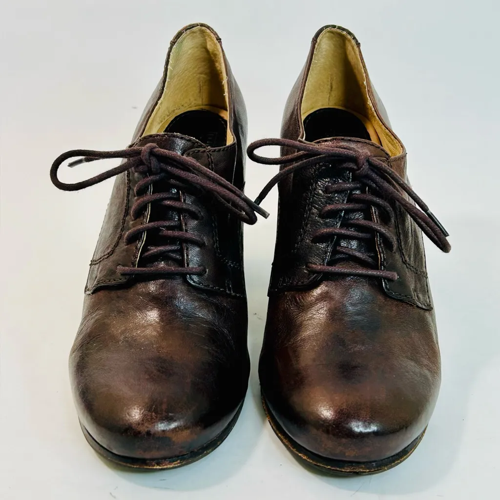 Frye Carson Heel Oxfords Chocolate Brown Leather, Lace up, size 8.5 - Image 4