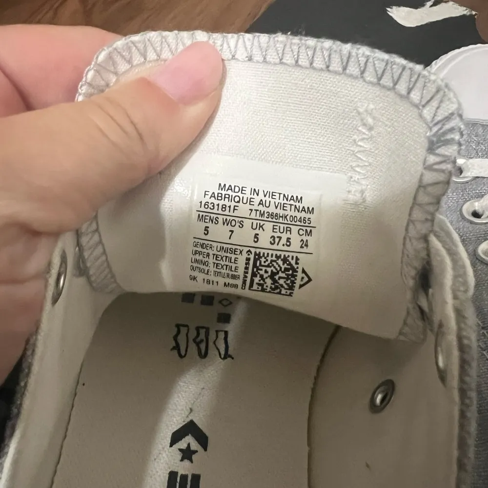 Converse Chuck Taylor All Star Gray Low Top Sneakers Size 7 US - Image 6