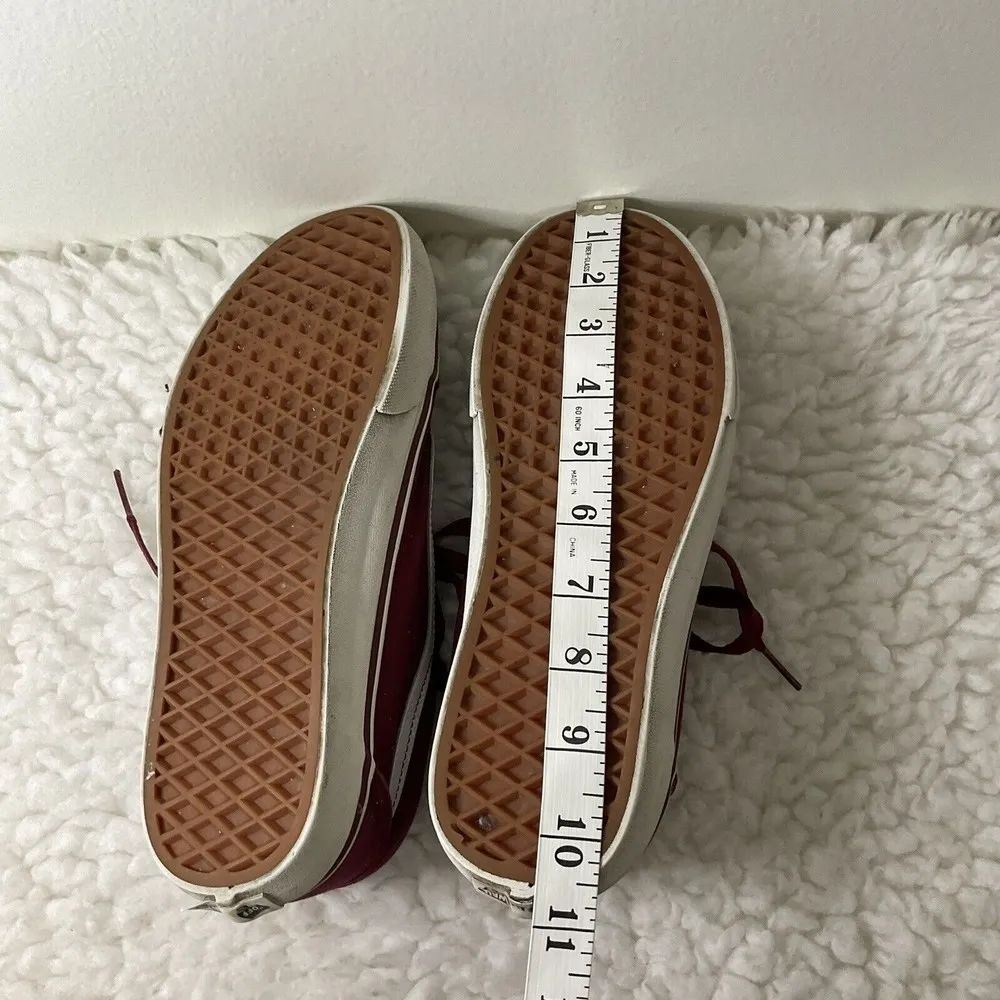 Vans Low Top Womens 9 Men’s 7.5 Wine Burgundy White Old Skool Sneaker - Image 7