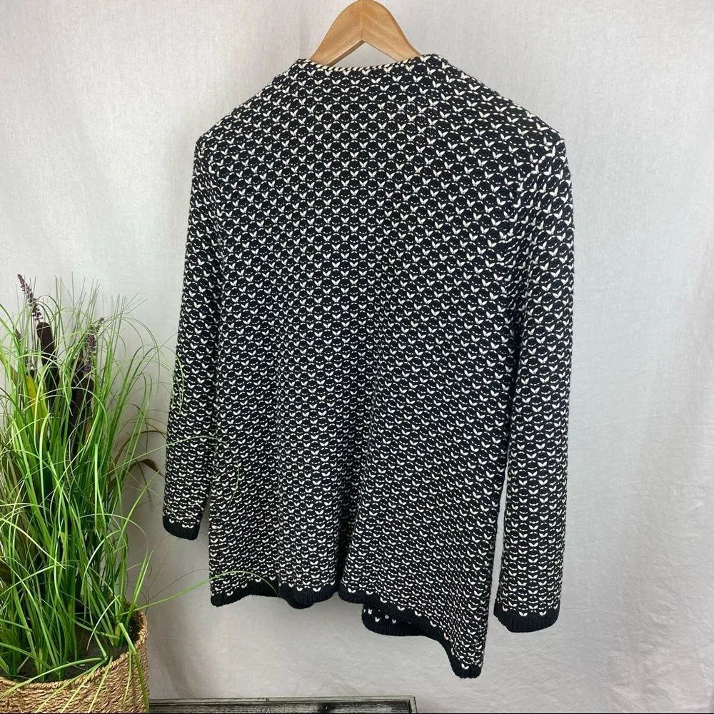 White House Black Market White & Black Chunky Heavy Knit Button Vintage Cardigan - Image 2