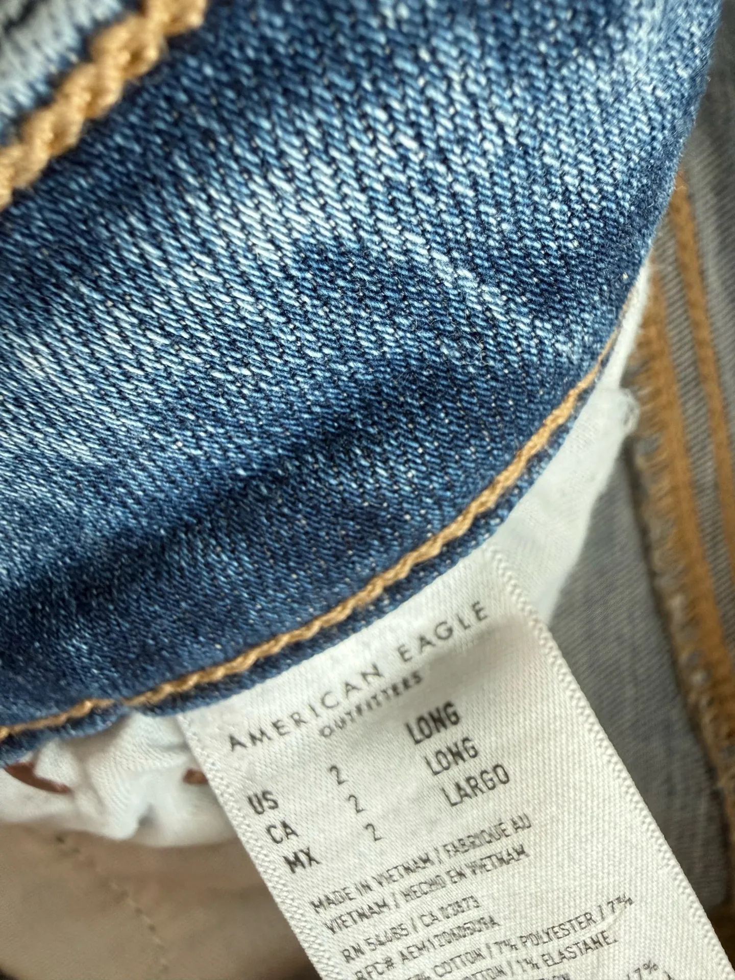 American Eagle Jeans Bootcut Mid-Rise Light Wash - Image 5