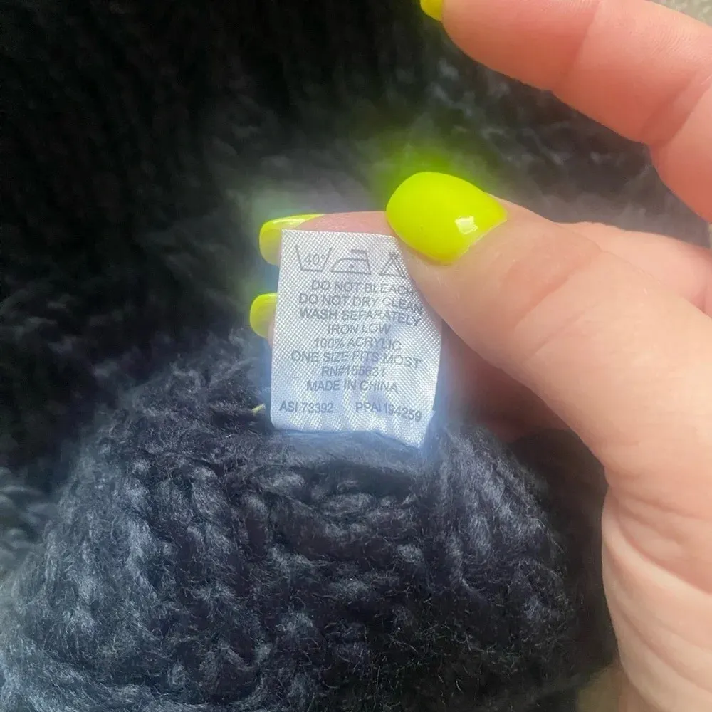 NWT “Empowered Women Empower Women”‎ Navy Knit Beanie with Fur Pom Pom One Size Blue - Image 5