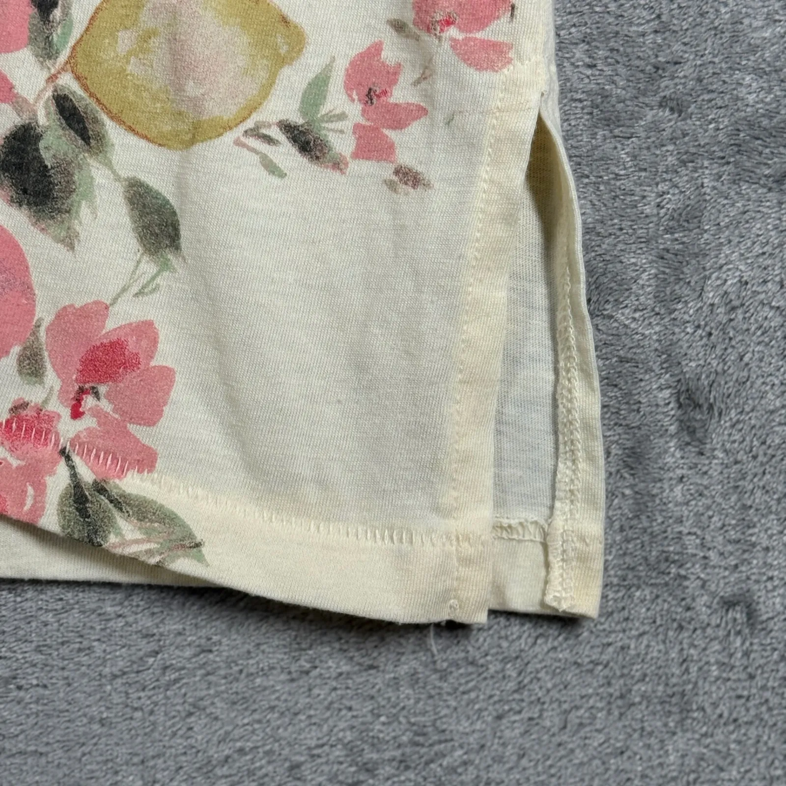 Lucky Brand Shirt Womens Large V-Neck Floral Graphic Short Sleeve Casual Tee Top - Image 5