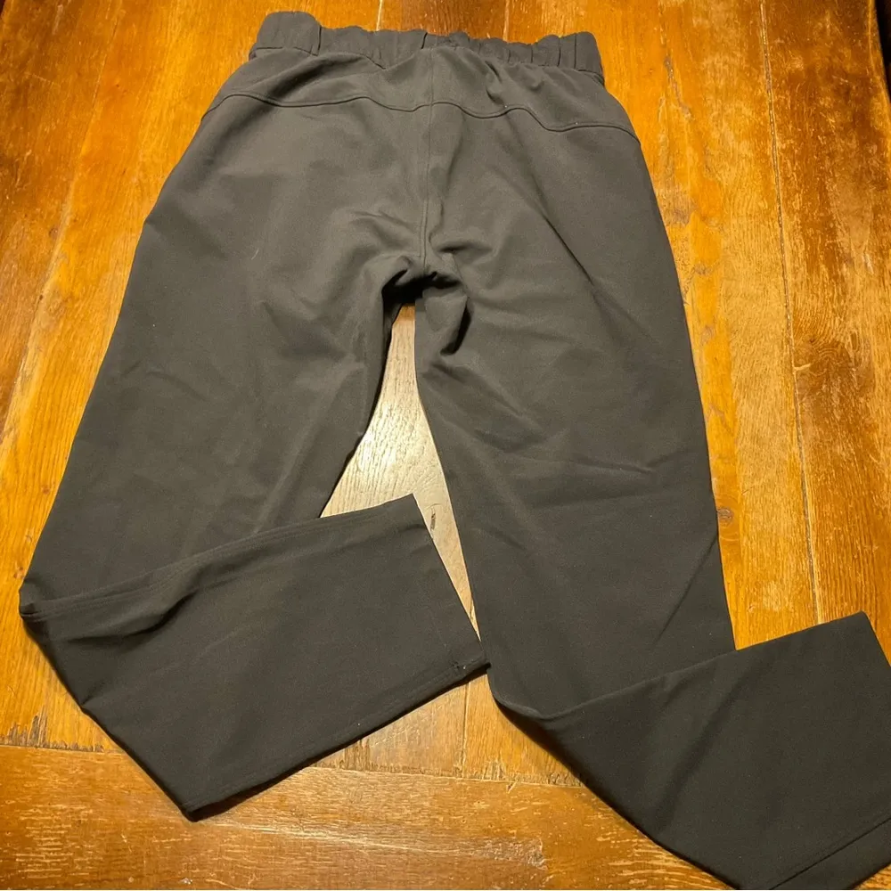 Lululemon Women's Size 2 On the Fly Pant Black - Image 7