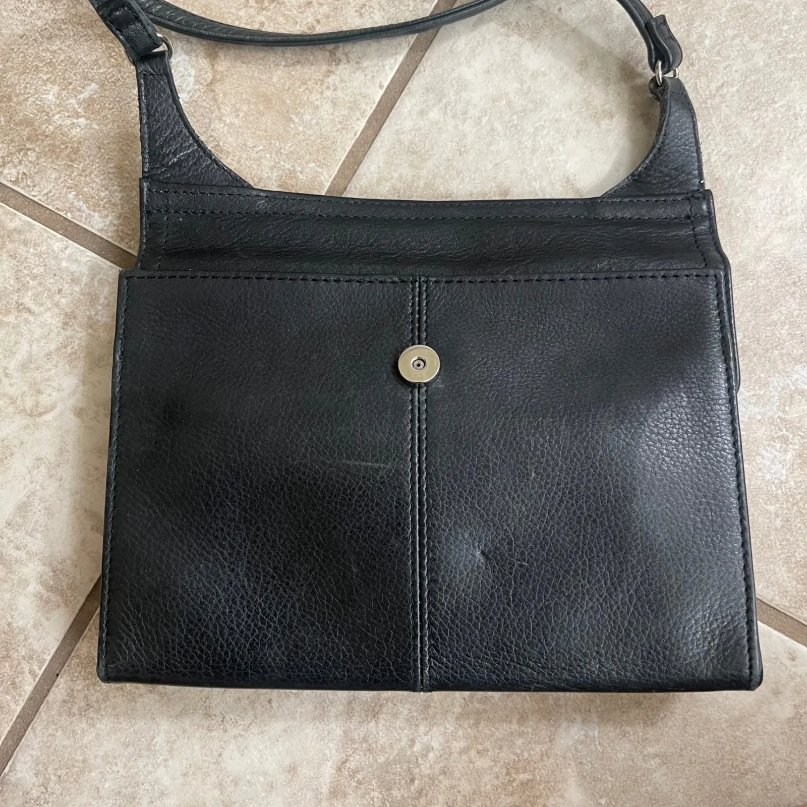 Fossil Black Leather Crossbody Bag, Everyday Handbag, Small Purse, Minimalist - Image 2