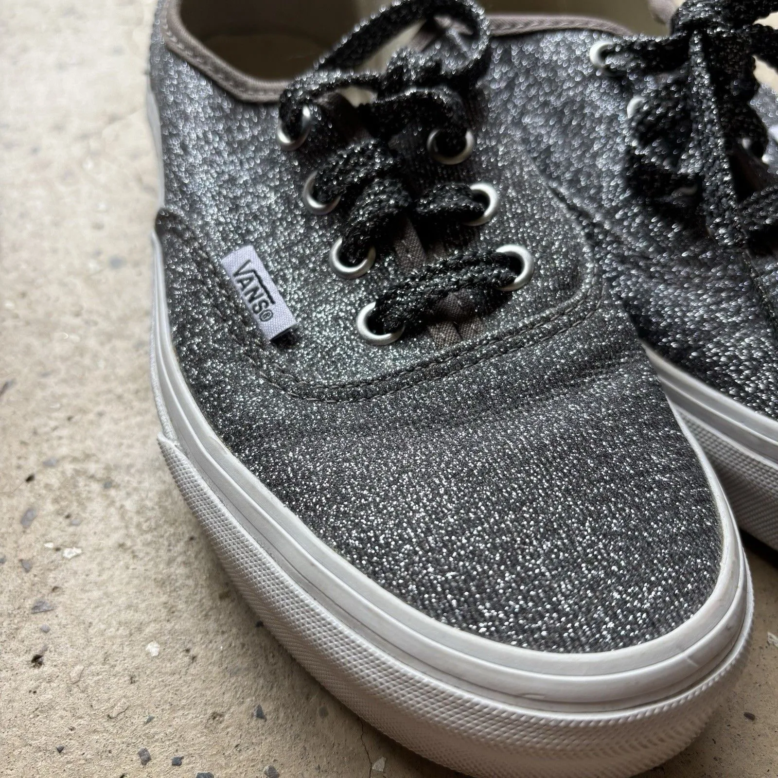 Vans Womens Size 6.5 Lace Up 721278 Glitter Lurex Skate Shoes Silver Sparkly - Image 2