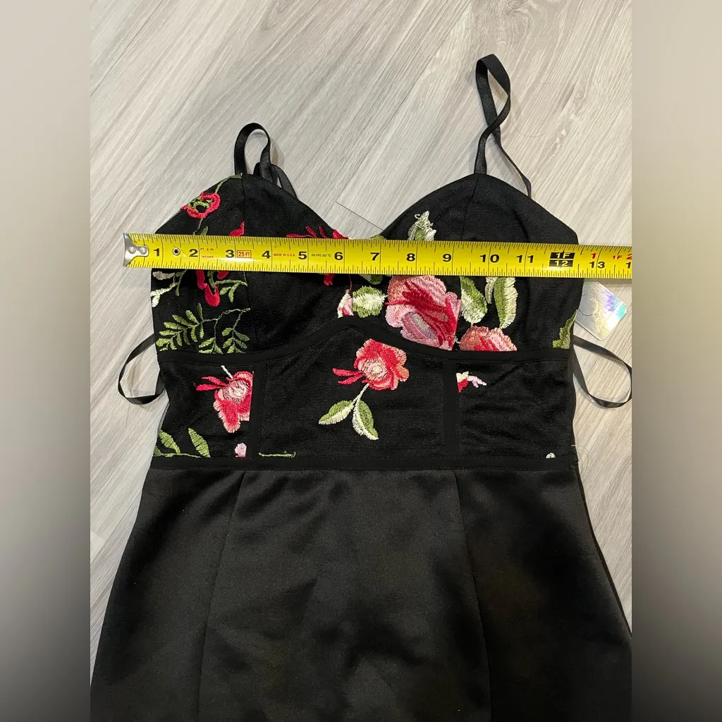 BCX  Black Dress‎ with Embroidery - Image 5