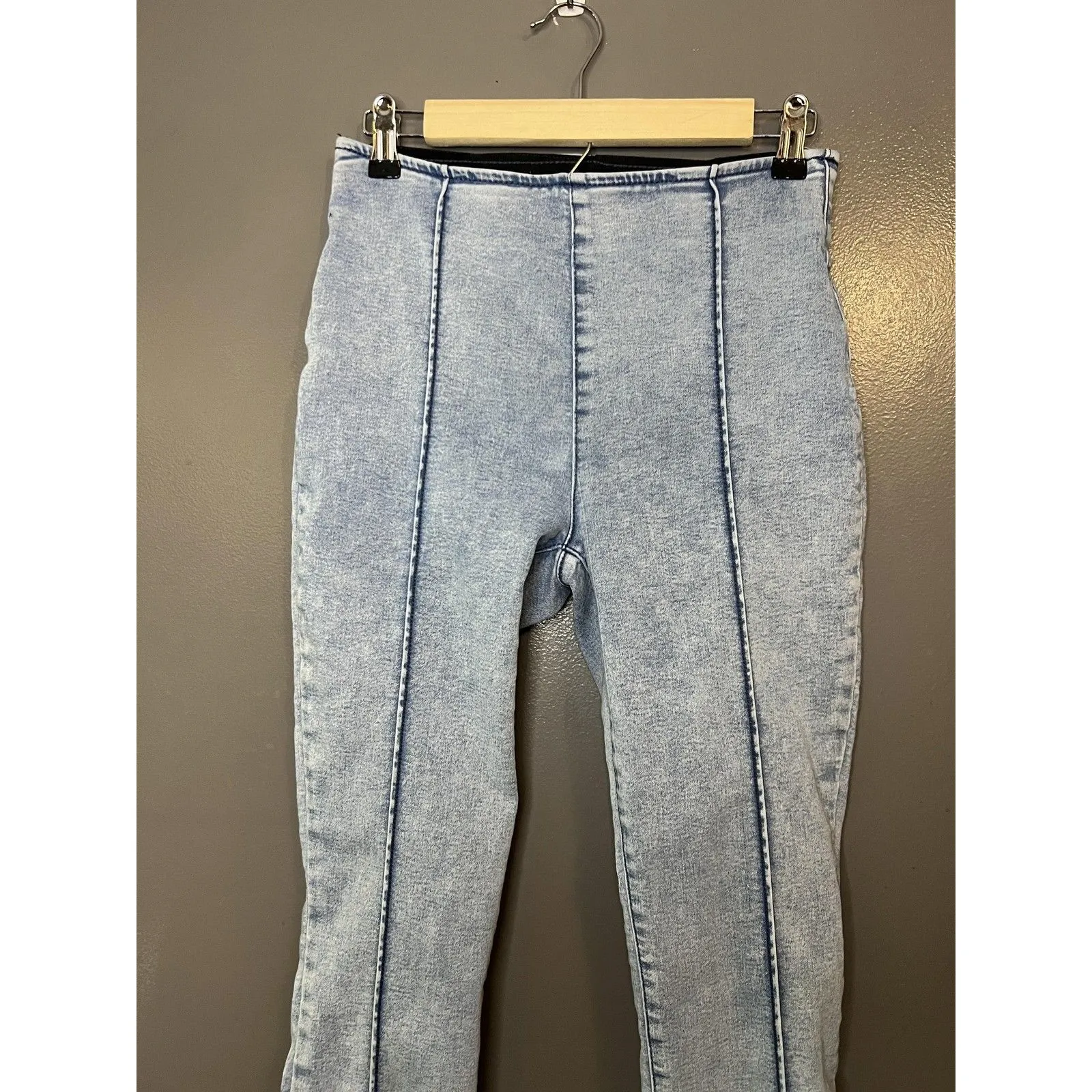 INC International Concepts Jeans Womens 4/27 Light Wash Pull On Skinny Jeggings - Image 2