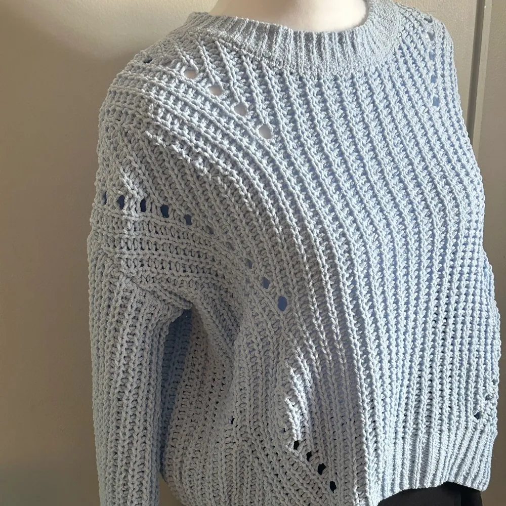 SO Chunky Knit Chenille Light Blue Slight Crop Hemline Long Sleeve Sweater - Image 5