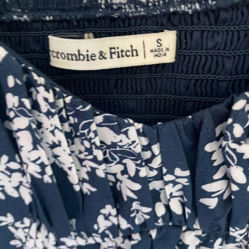 Abercrombie Ruched Flutter Sleeve Mini Dress - Image 3