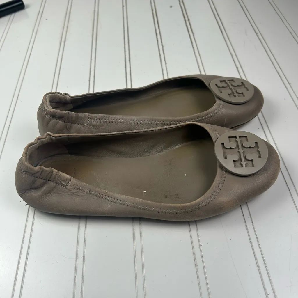 Tory Burch Taupe Logo Ballet Flats Women’s Size 8 - Image 4