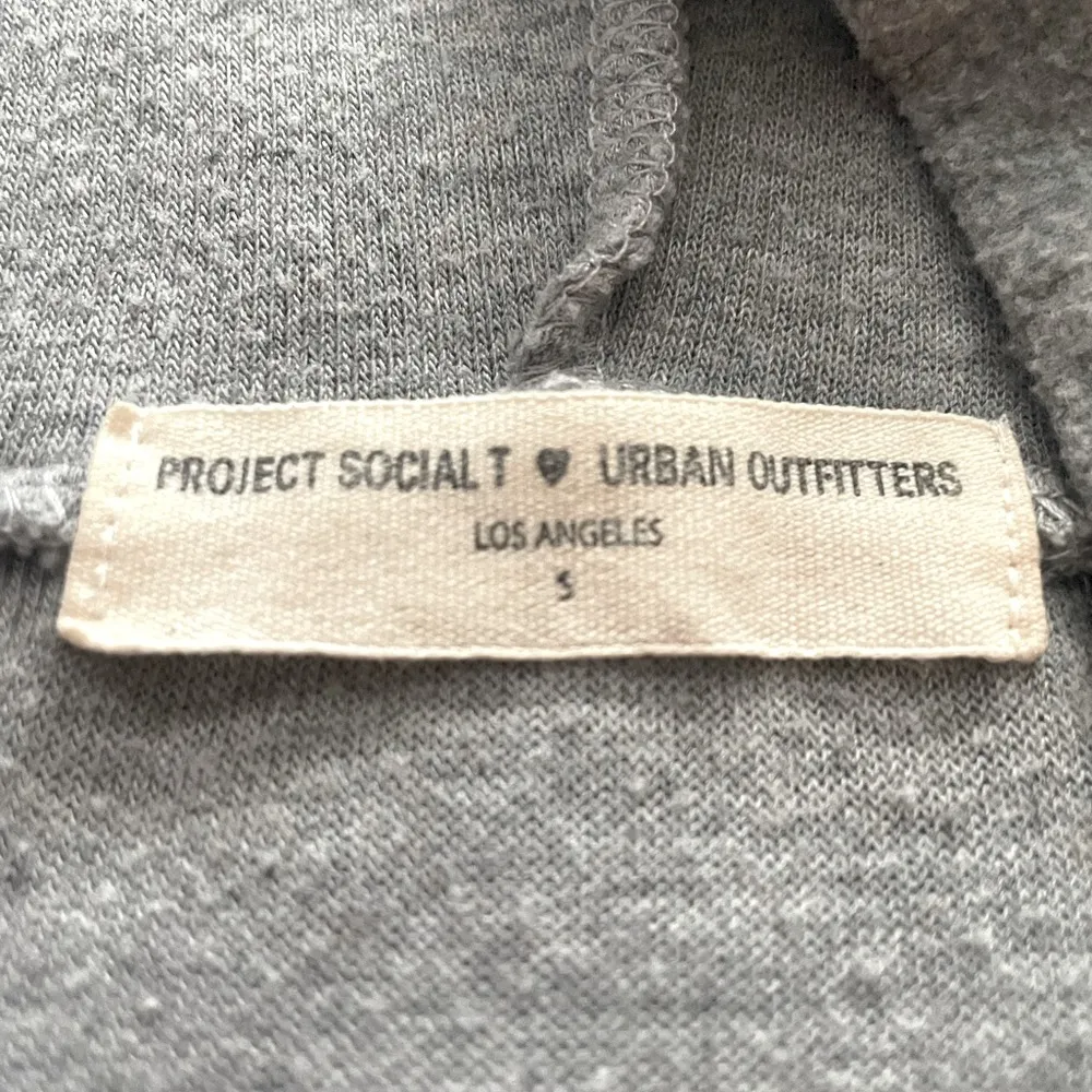 long sleeve soft grey fleece hoodie women’s sz s - Image 3