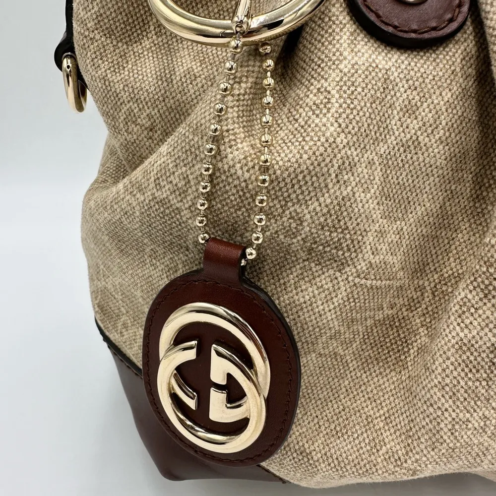GUCCI
GG Canvas Sukey Handle Bag - Image 12