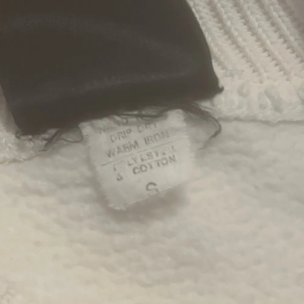 Vintage Koala Bear Sweatshirt Unisex Small White Crew Neck Retro Casual - Image 5