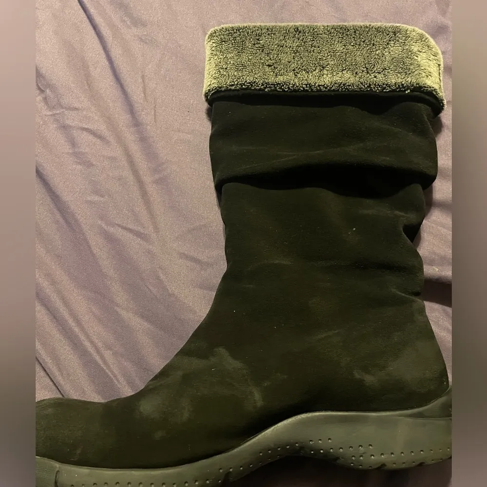 La Canadienne Trevis Waterproof Black Suede Boots Faux Fur Lined Size 8M - Image 6