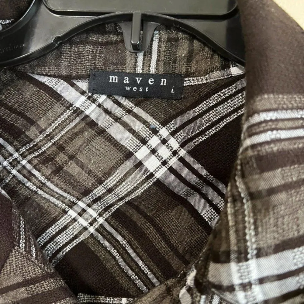 Maven west large women's blouse - Image 4
