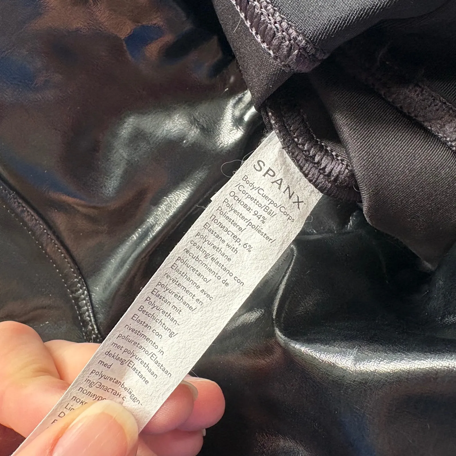 SPANX‎ Faux Leather High Waisted Leggings Pants Women's M/M Black Shiny - Image 4