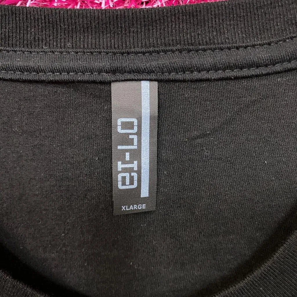 Bratz Love Is Always In Fashion Rainbow Graphic Design T-Shirt XL. - Image 4