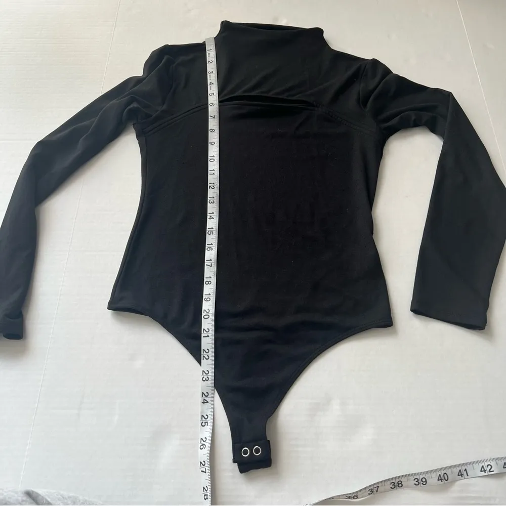 body contour long sleeve high neck bodysuit cutout size small black - Image 10
