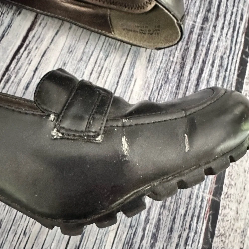 Vintage 90’s BONGO Vegan Leather Loafer Heels - Image 3