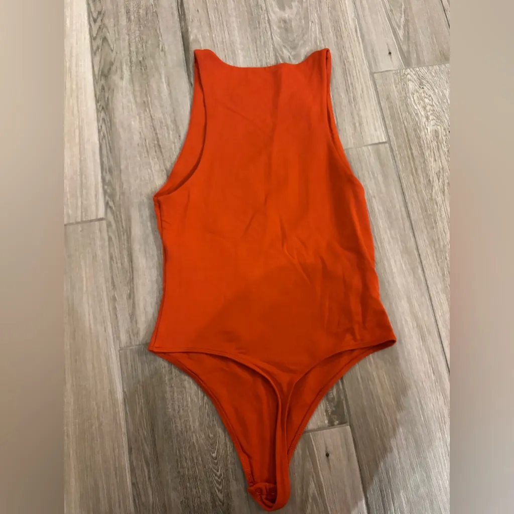 aritzia babaton bodysuit - Image 3