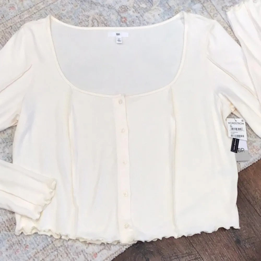 BP  crop top - Image 3