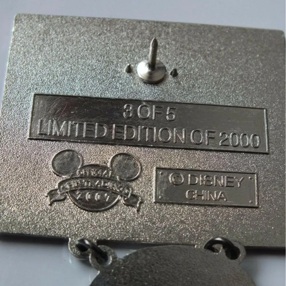 Disney Pirates Of The Caribbean, Davy Jones The Legend Lives On, Dangle Pin LE - Image 3