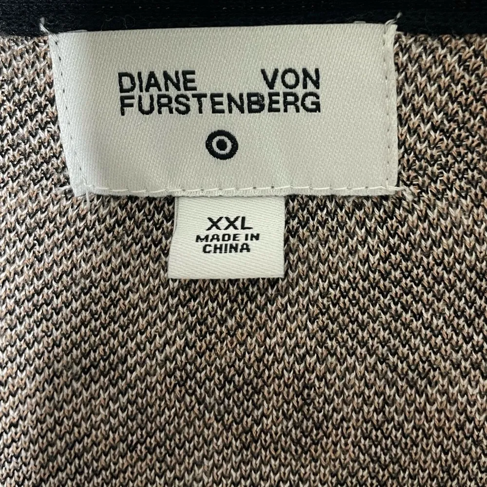 Diane Von Furstenberg X Target V Neck Sweater Wrap Top Black Floral XXL 746 - Image 8