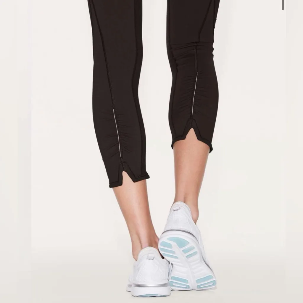 Lululemon On Your Mark Crop (23") - Image 3