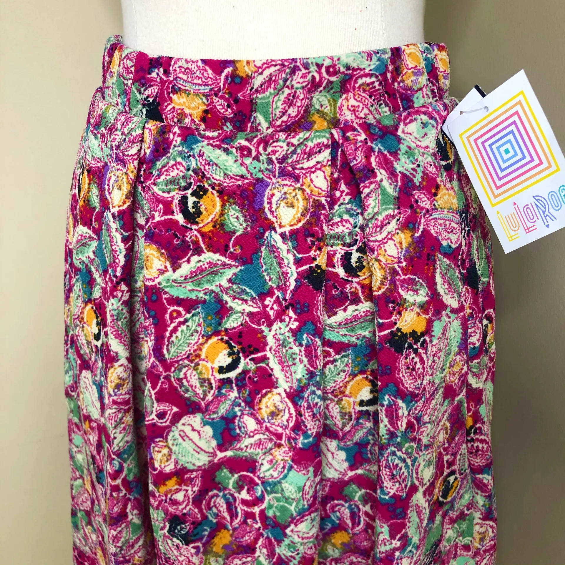 Madison Skirt SMALL NWT - Image 4