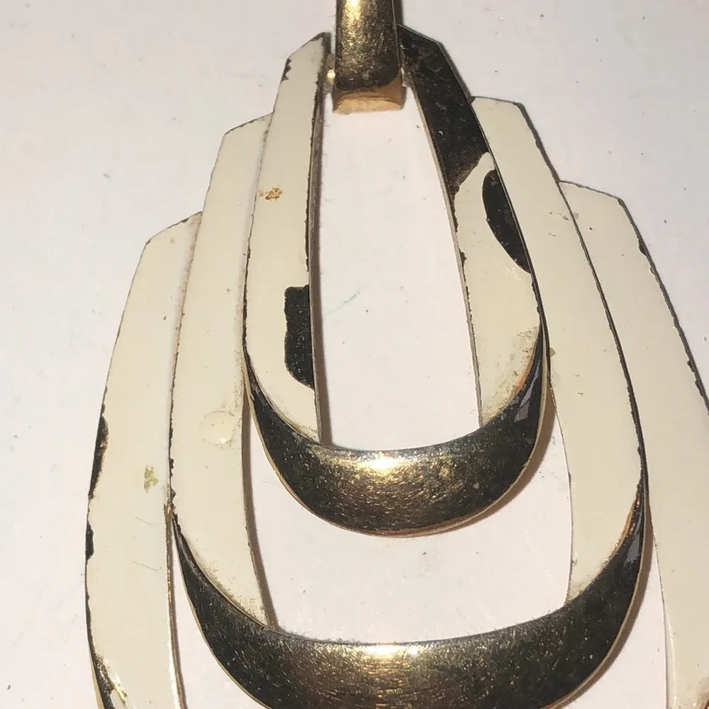 Trifari Crown Vintage Gold Tone Off White Cutout Pendant Necklace - Image 2