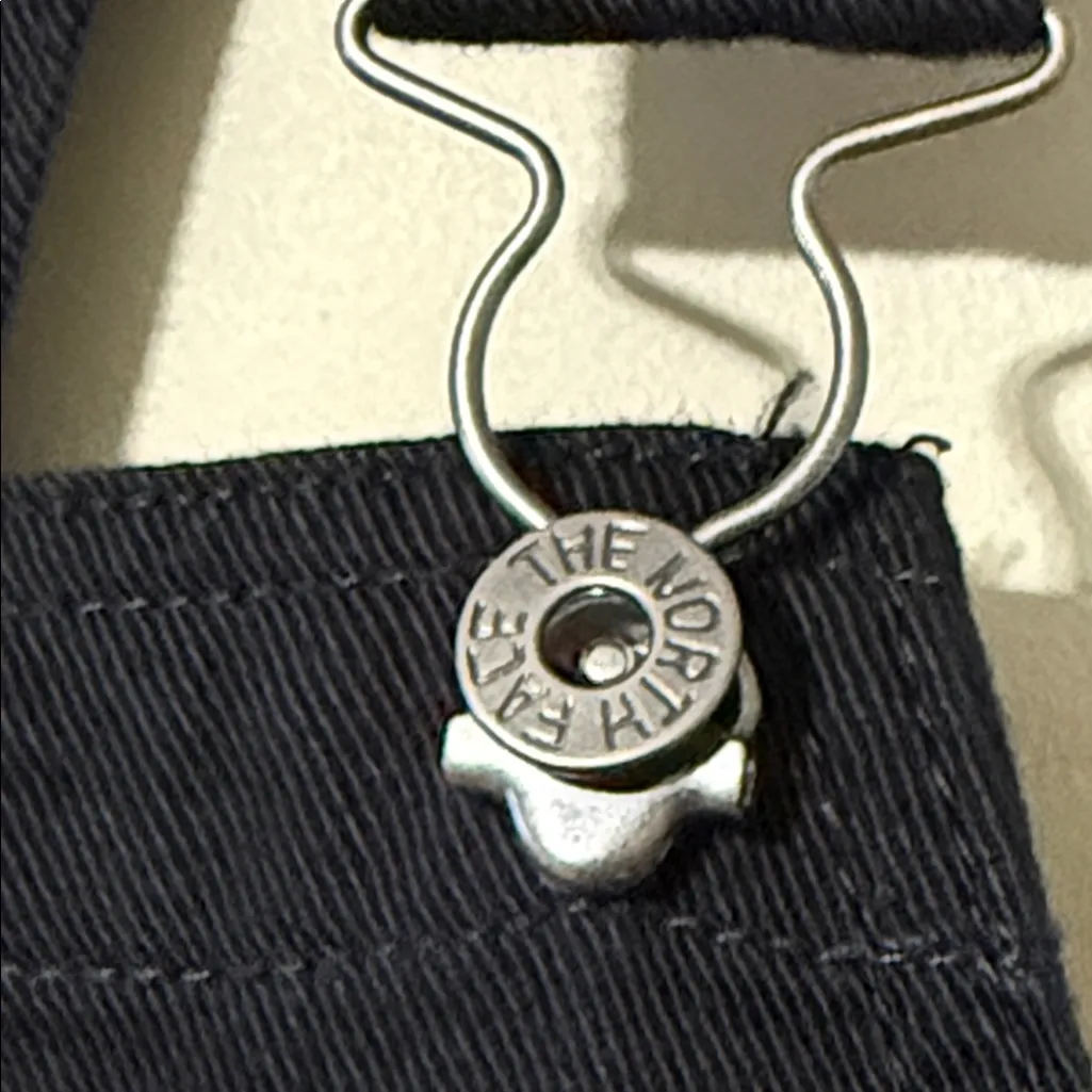 THE NORTH FACE women’s size XL black and navy field overalls hunting outdoors - Image 3