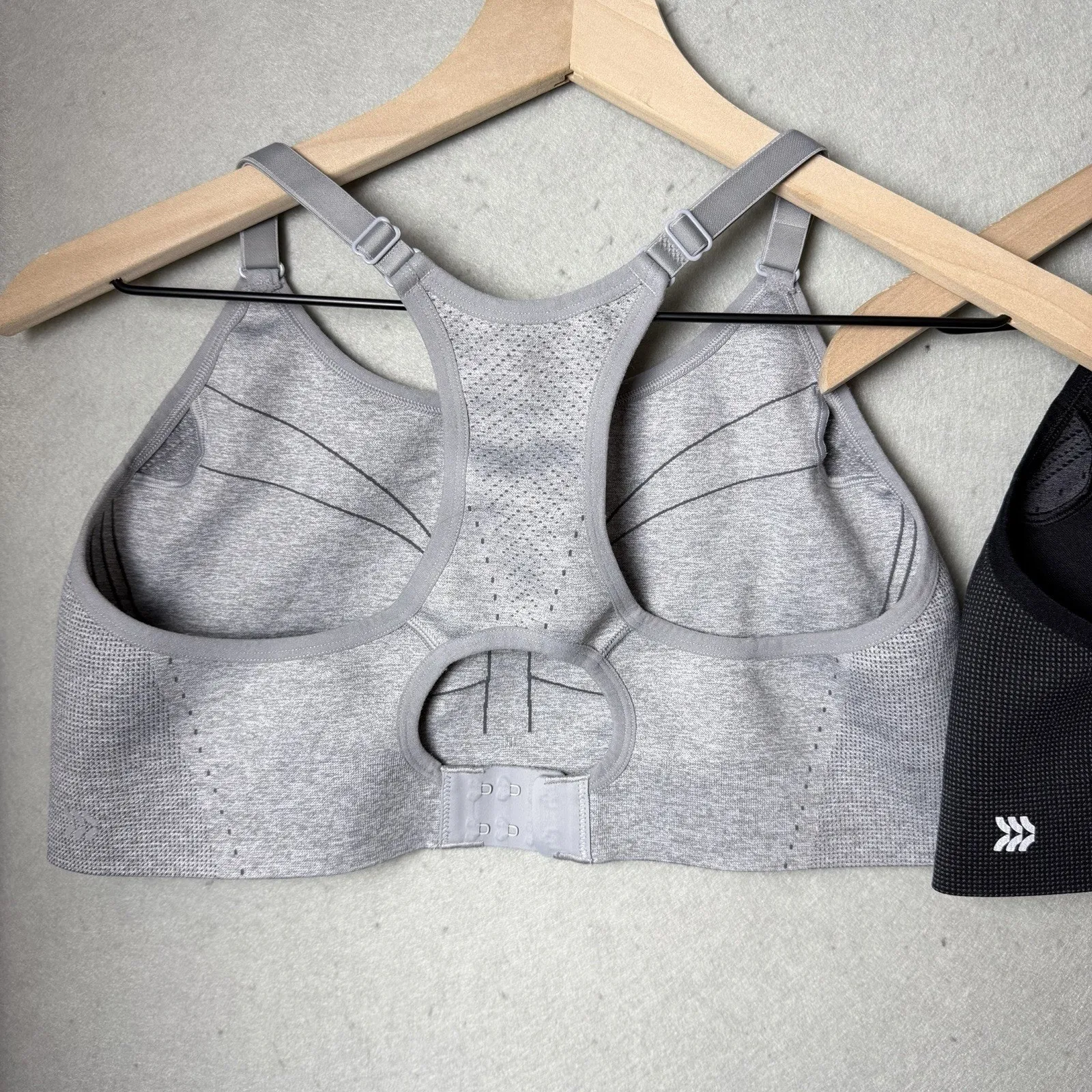 All in Motion High Support Seamless Bonded Bra Adjustable Set of 2 size XL - Image 11