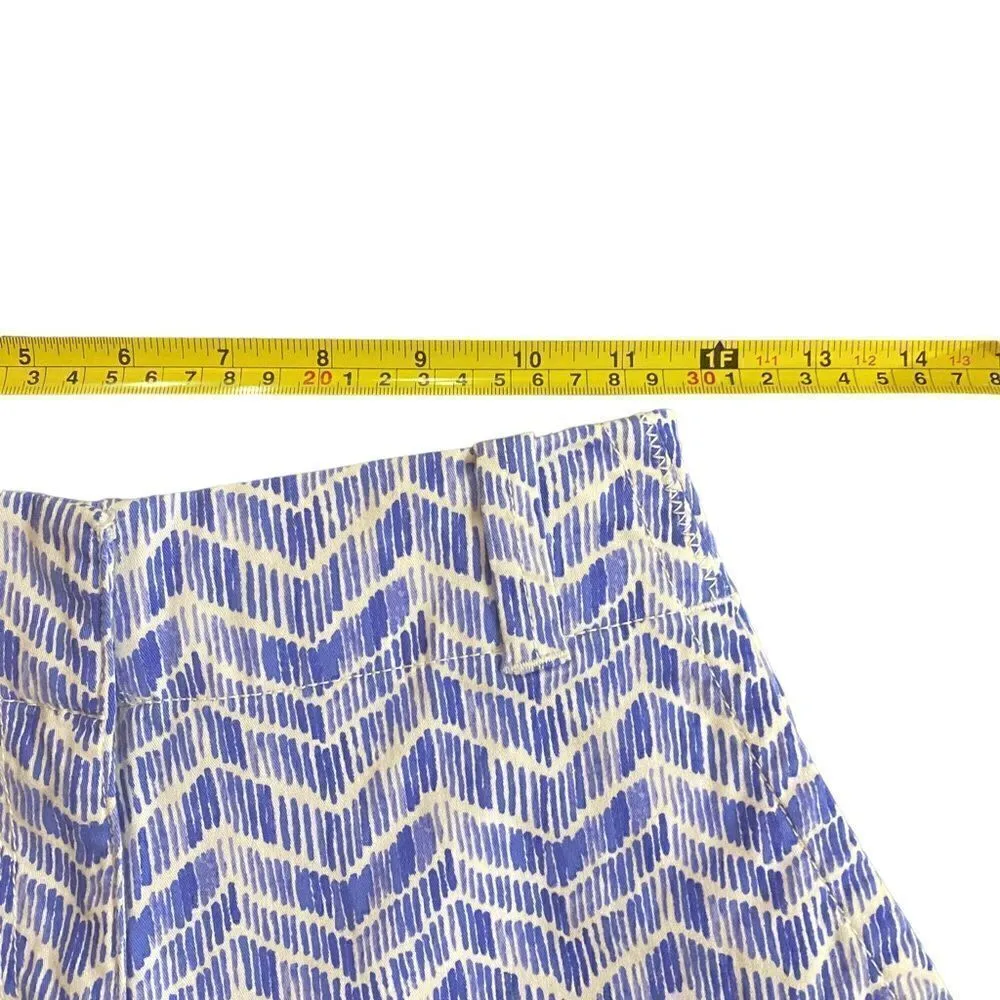 Vineyard Vines size 00 shorts blue white elastic waist geometric shape - Image 4