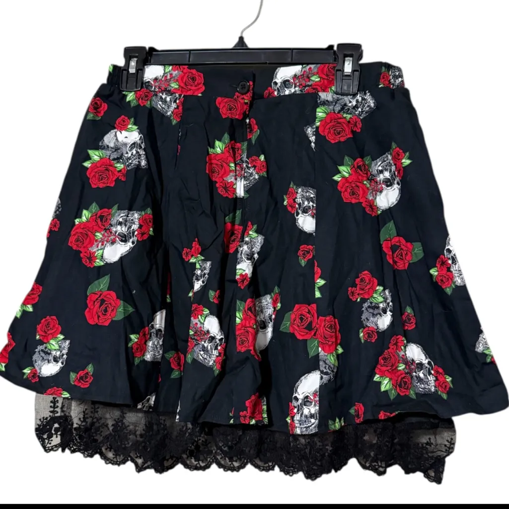 Spirit women’s adult medium goth skirt skull roses lace lined - Image 10