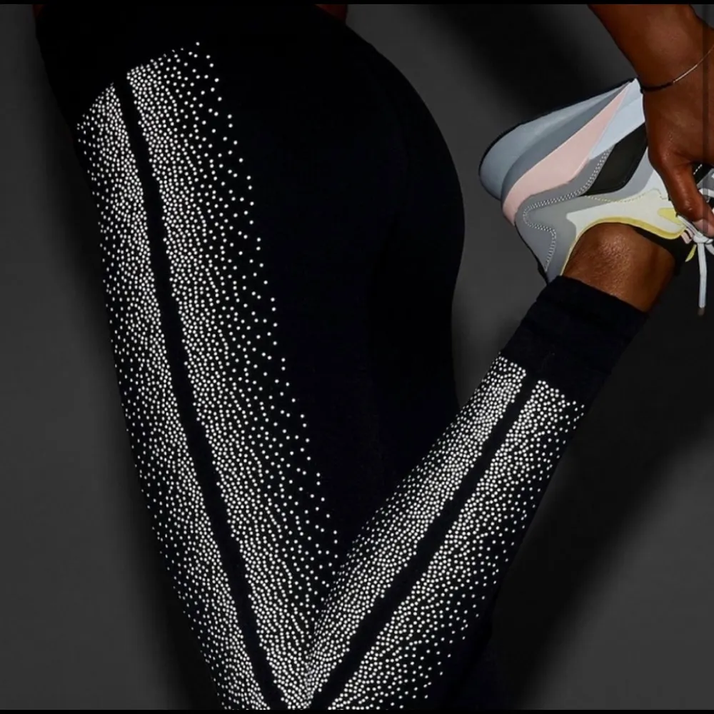 NWT Fabletics High-waisted Sculptknit Reflective Leggings - Image 3