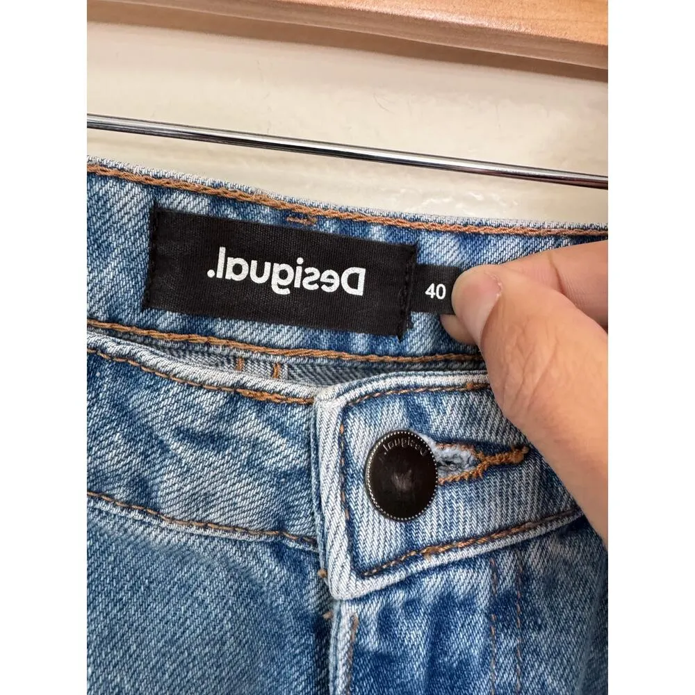 Desigual. Seamed Mom Jeans with Embroidered Heart Size 40 (8 US) - Image 5